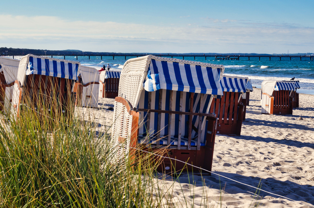 Rügen: Strandkörbe im Seebad Binz