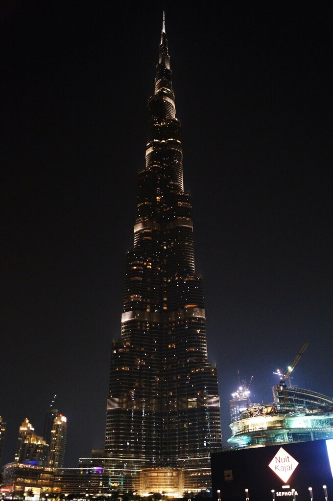 Dubai: Burj Khalifa bei Nacht